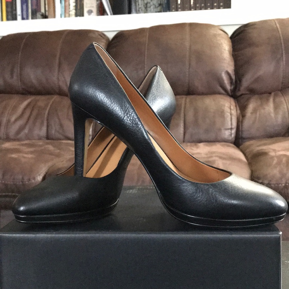 Banana Republic Heels